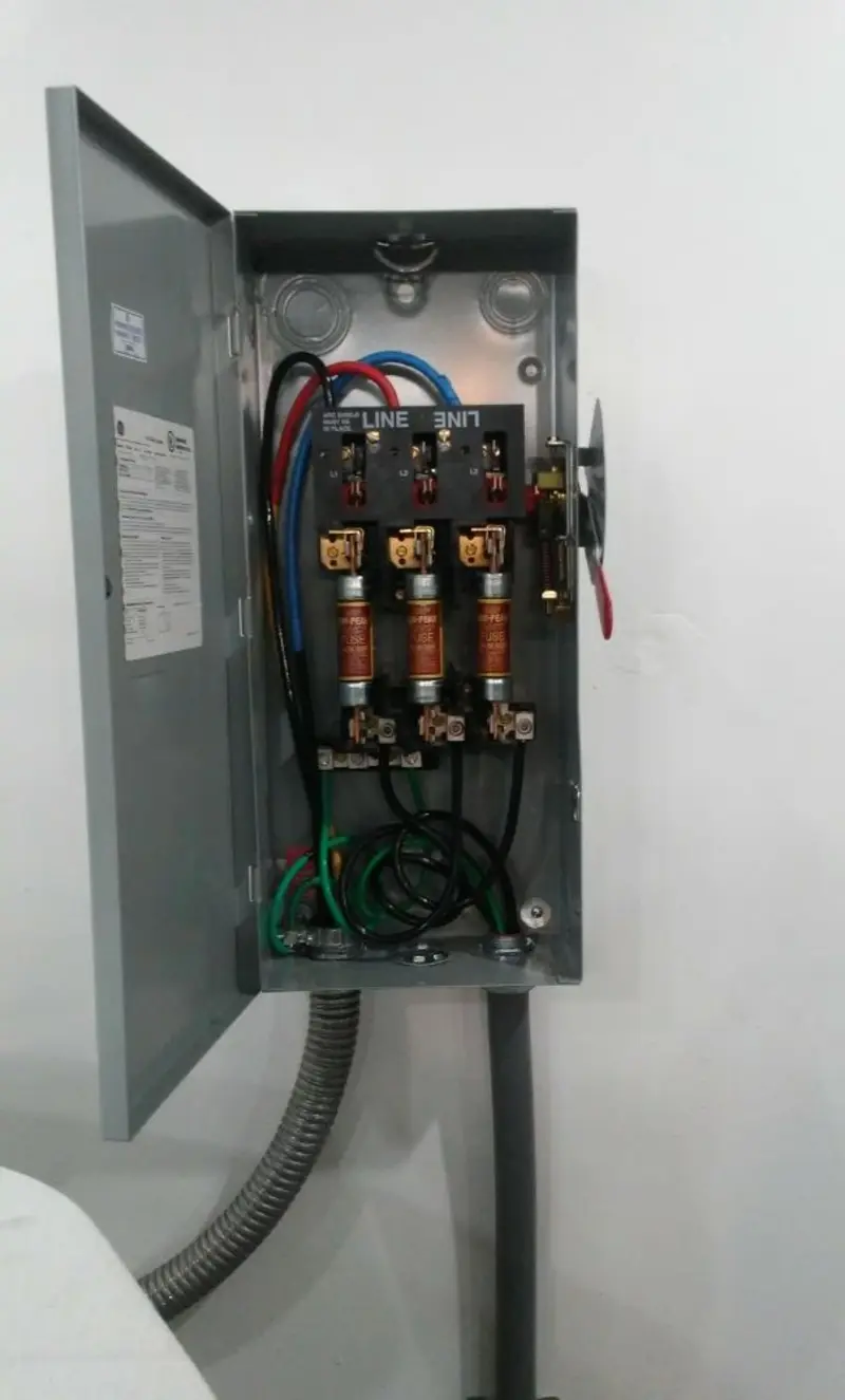 Three-phase disconnect switch installed for Electrical Wiring & Rewiring in Chestnut Ridge